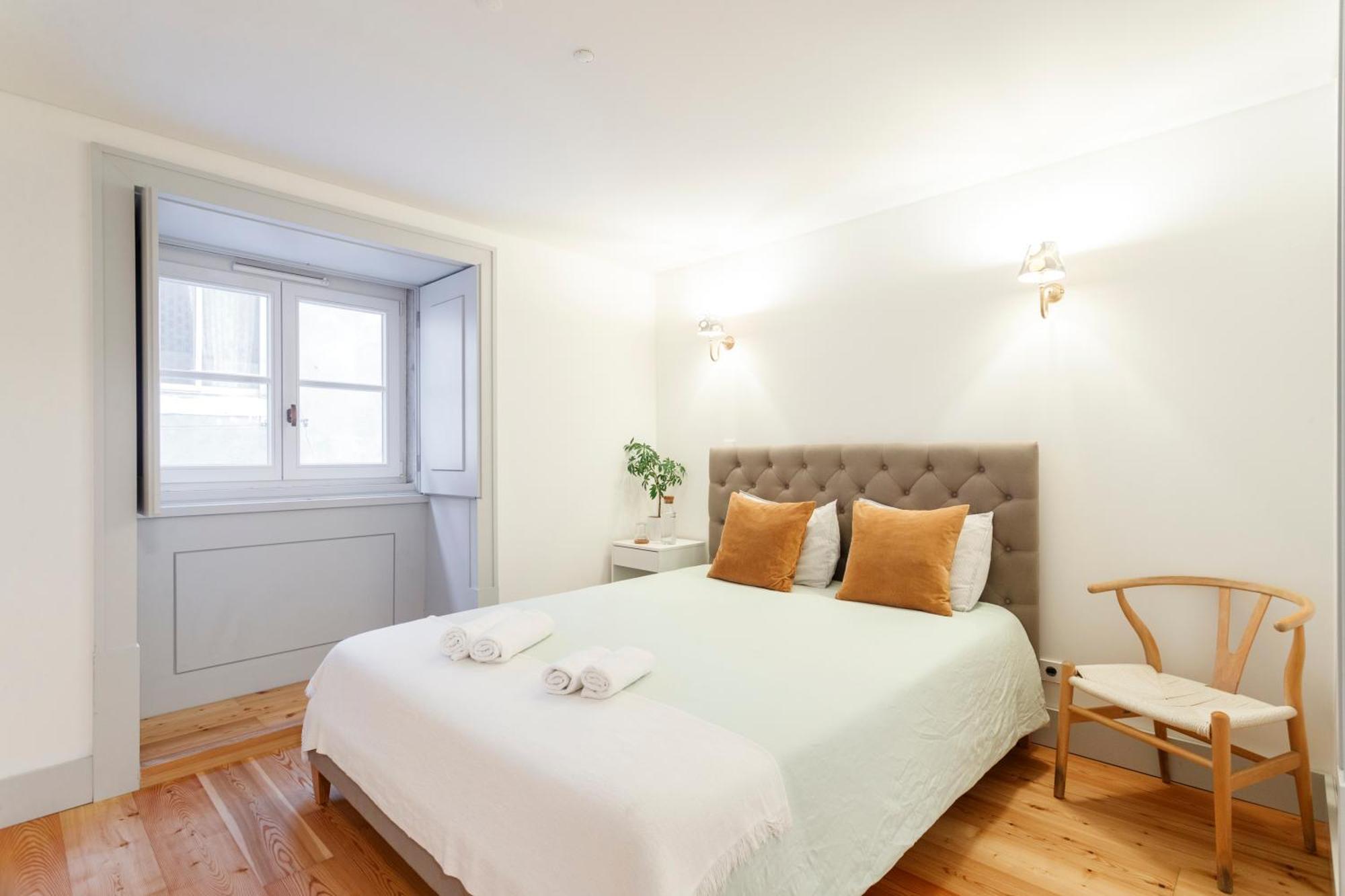 Double Room With Private Wc In Shared House In Downtown Lissabon Exterior foto